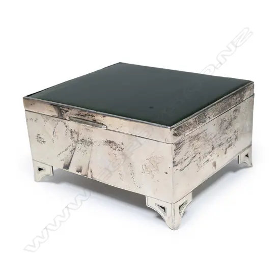 W. Littlejohn & Son (Wellington) greenstone and silver trinket box,